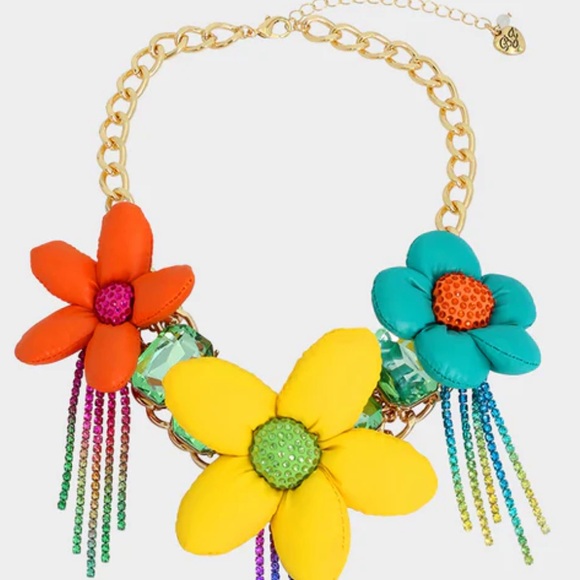 BETSEYS PUFFY FLOWER BIB NECKLACE MULTI - Picture 2 of 6